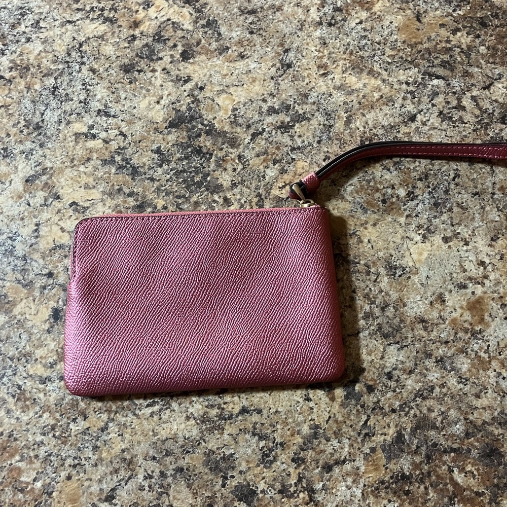 🌸 Coach Metallic Rose Pink Wristlet Pouch with Wrist Strap - Picture 2 of 7